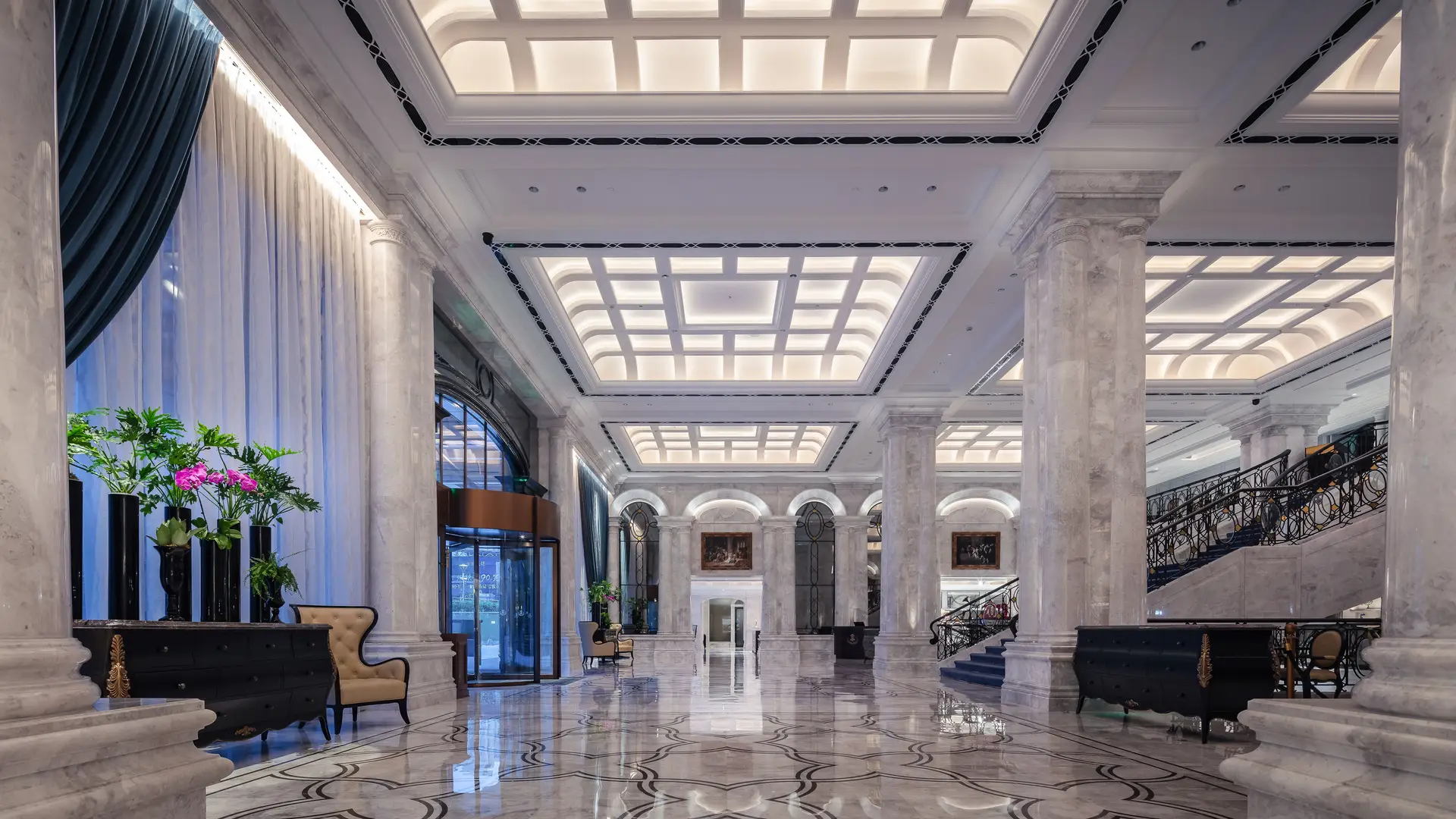 Elegantna restavracija SilveronroyalStay